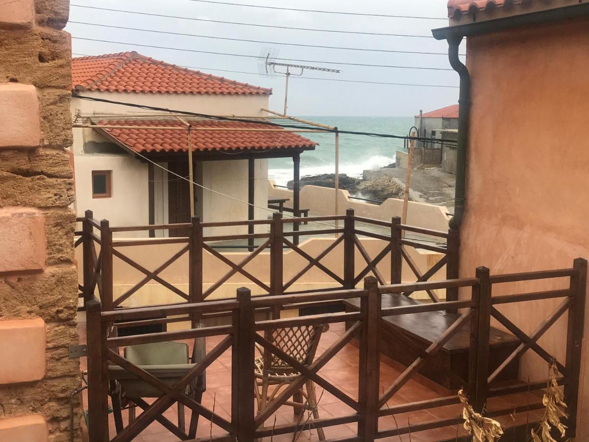 Aristokosmos Chrissi Akti Chania Exterior foto