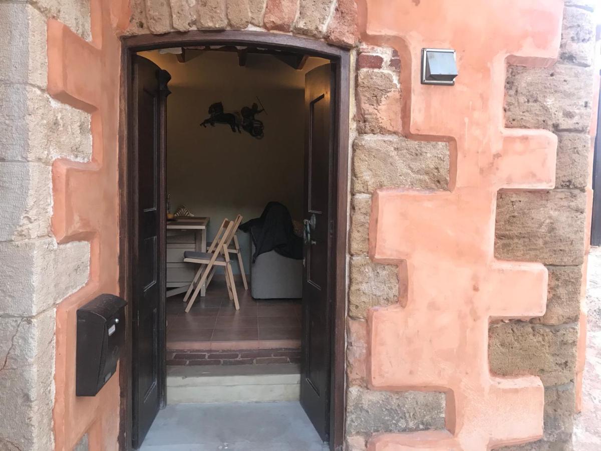Aristokosmos Chrissi Akti Chania Exterior foto