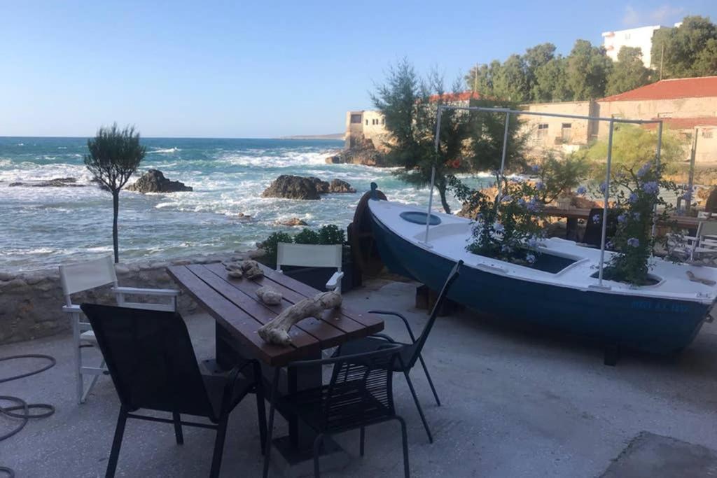Aristokosmos Chrissi Akti Chania Exterior foto